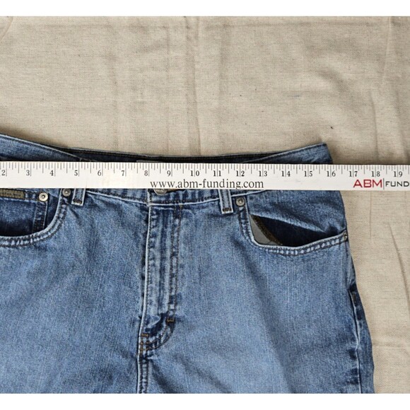 CK Calvin Klein Women’s Bootcut Jeans Size 12 / 32W 30L Sandblast Med Wash Denim - Picture 2 of 16